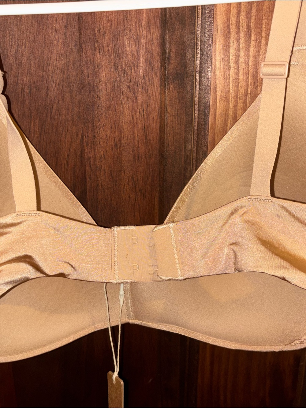 SKIMS Smooth Plunge Bra - Nude - Picture 3 of 3